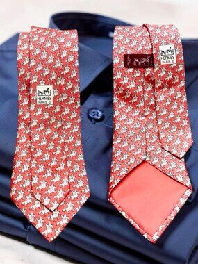 Unused- Silky Necktie Hermès Paris Silk France Made Orange Pink Winged Horse (3)